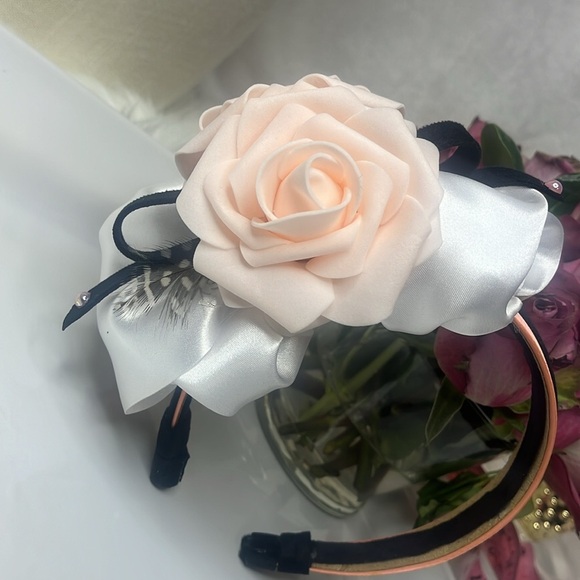 ROSE HEADBAND - Picture 8 of 8